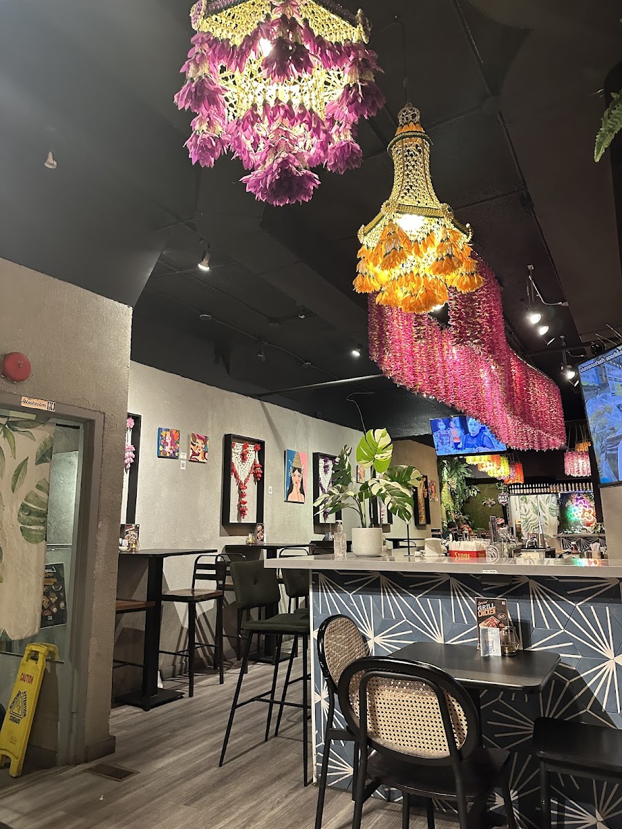 Eat Bkk Thai Bar & Restaurant (annex)-1